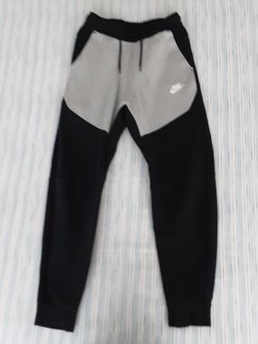 Mens Nike Tech Fleece Joggers.